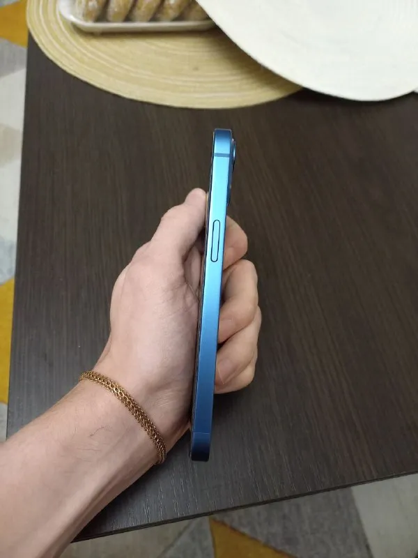 Описание: iphone 13 128gb blue состояние : около-идеальное акб: 97% комплект: 3 чехла, провод цена: 35000 руб. 📲 tg: михаил 📞🇷🇺звоните: +7949 567 93 69 барахолка днр - фотография - 6