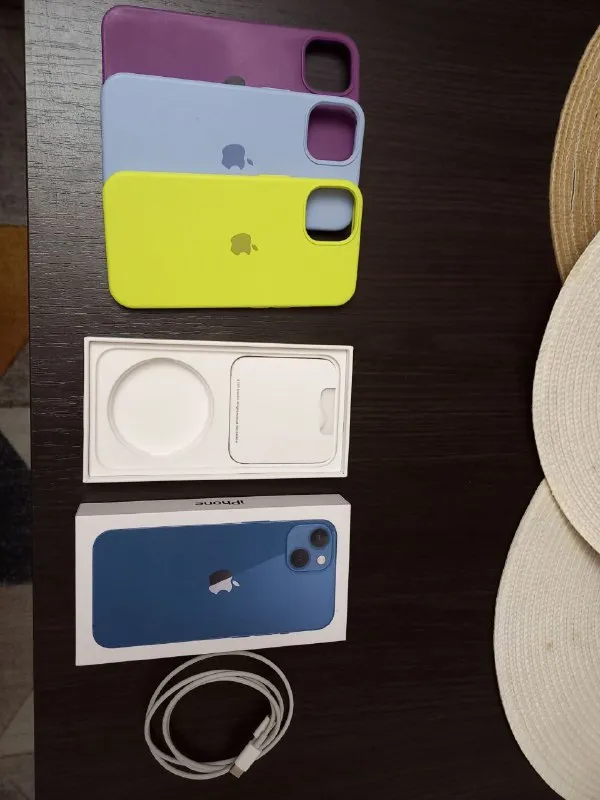 Описание: iphone 13 128gb blue состояние : около-идеальное акб: 97% комплект: 3 чехла, провод цена: 35000 руб. 📲 tg: михаил 📞🇷🇺звоните: +7949 567 93 69 барахолка днр - фотография - 8