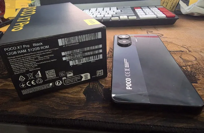 Описание: продам poco x7 pro 12/512 телефон с коробки в чехле и стекле фнешка 5 телефону 2 месяца ко... - фотография