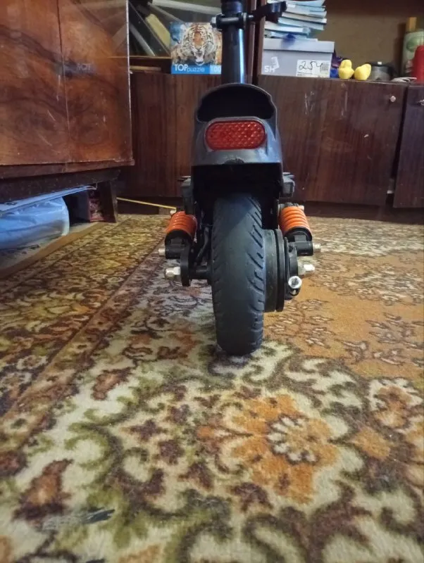 Электро самокат кугоо м2+ нету падношки не включает не исправлен контролёр по этому не включает но дает признак жизни пробег 520 км максимальная скорость 40-38 все зависит от веса комплект сидушка - зарядка толька самовывоз"+'\n'+'\n'+"описание:"+'\n'+'replace(info, '', '\', 999)'+'\n'+'\n'+"цена: 10000 руб. "+'\n'+'\n'+"📲 tg: ｒｉｄｅｒ"+'\n'+"📞🇷🇺звоните: +7 949-856-15-82"+'\n'+'\n'+"барахолка днр - фотография - 3