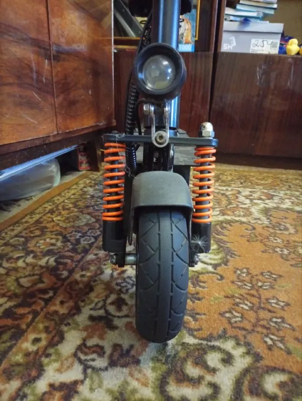 Электро самокат кугоо м2+ нету падношки не включает не исправлен контролёр по этому не включает но дает признак жизни пробег 520 км максимальная скорость 40-38 все зависит от веса комплект сидушка - зарядка толька самовывоз"+'\n'+'\n'+"описание:"+'\n'+'replace(info, '', '\', 999)'+'\n'+'\n'+"цена: 10000 руб. "+'\n'+'\n'+"📲 tg: ｒｉｄｅｒ"+'\n'+"📞🇷🇺звоните: +7 949-856-15-82"+'\n'+'\n'+"барахолка днр - фотография - 5