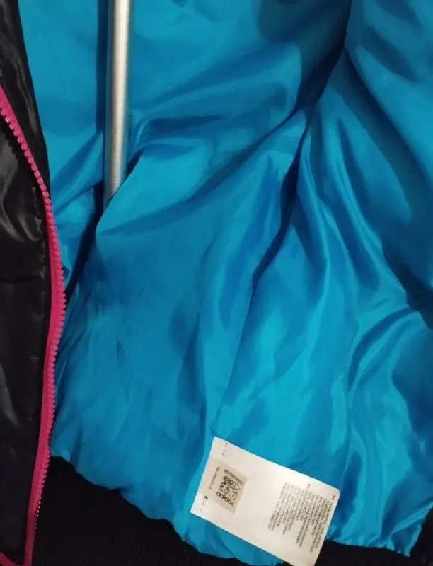 Описание: куртка женская демисезонная. adidas. размер s. грудь до 90см. длина 57см. капюшон не отстё... - фотография