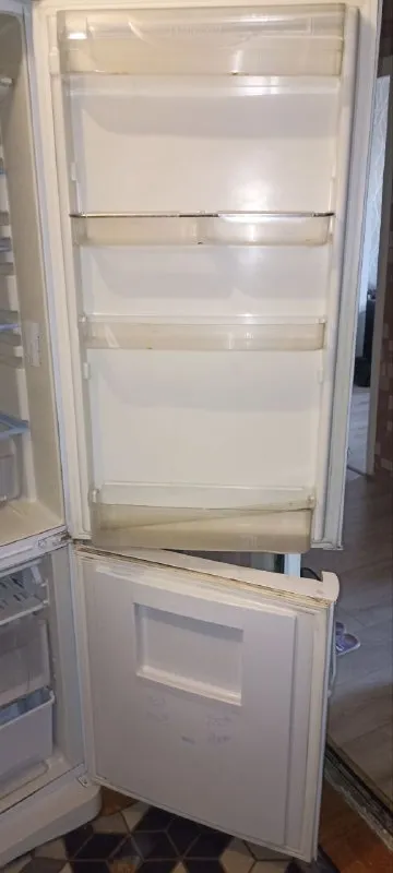 Описание: продам холодильник индезит, б/у в рабочем состоянии! состояние удовлетворительное!самовывоз, ленинский район! цена: 5000 руб. 📲 tg: владимир владимир 📞🇷🇺звоните: +79494795524 барахолка днр - фотография - 4