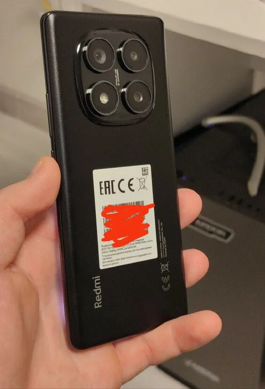 Описание: продам телефон redmi note 14 pro 12/512 отличное состояние в использовании телефон был 3 н... - фотография