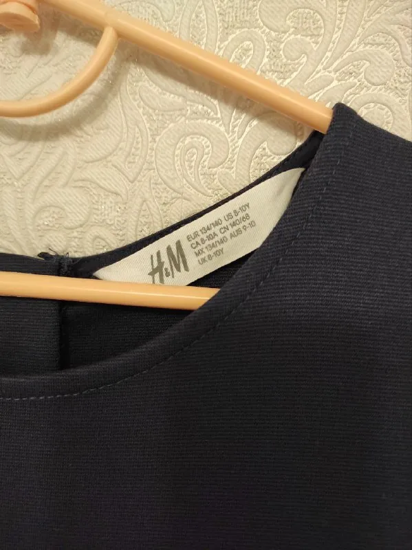 Описание: продам красивейшие платья известной фирмы h&m. на возраст 8-10 лет. без дефектов! надевали... - фотография