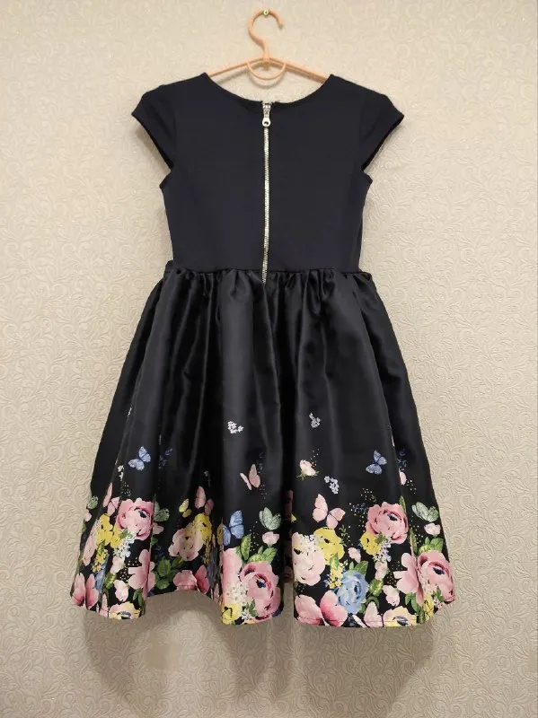 Описание: продам красивейшие платья известной фирмы h&m. на возраст 8-10 лет. без дефектов! надевались 1 раз. в прекрасном состоянии! дополнительные фото и замеры скину. донецк. цена 2500 рублей, за 1 платье. цена: 2500 руб. 📲 tg: ирина 📞🇷🇺звоните: +79494187535 барахолка днр - фотография - 3