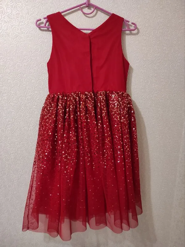 Описание: продам красивейшие платья известной фирмы h&m. на возраст 8-10 лет. без дефектов! надевались 1 раз. в прекрасном состоянии! дополнительные фото и замеры скину. донецк. цена 2500 рублей, за 1 платье. цена: 2500 руб. 📲 tg: ирина 📞🇷🇺звоните: +79494187535 барахолка днр - фотография - 7