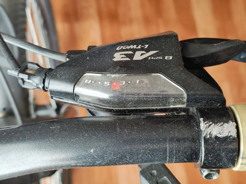 Описание: продам велосипед, диаметр колеса — 26. был куплен 24 года летом, в этом году пару раз выезжал, все работает хорошо! торг - имеется!!! звоните/пишите +79494947261! цена: 18000 руб. 📲 tg: marat ismailov 📞🇷🇺звоните: +79494947261 барахолка днр - фотография - 5