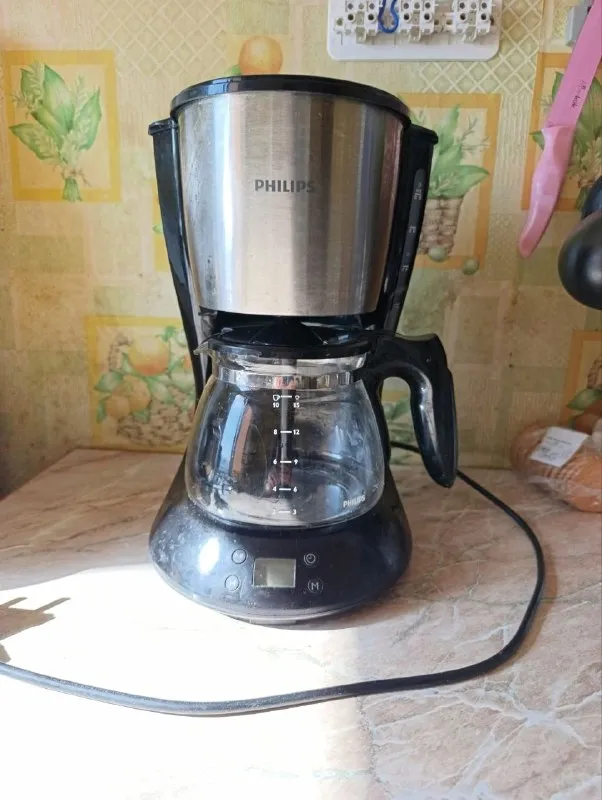 Описание: капельная кофеварка phillips, в хорошем состоянии, рабочая, есть небольшие потёртости, маленькая царапина. есть функция, задать время начала варки. в подарок отдам новый фильтр, для кофе. коробки нет цена: 3500 руб. 📲 tg: -lite- 📞🇷🇺звоните: +79490397303 барахолка днр - фотография - 2