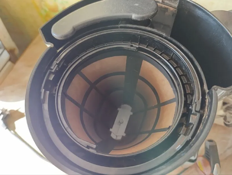 Описание: капельная кофеварка phillips, в хорошем состоянии, рабочая, есть небольшие потёртости, маленькая царапина. есть функция, задать время начала варки. в подарок отдам новый фильтр, для кофе. коробки нет цена: 3500 руб. 📲 tg: -lite- 📞🇷🇺звоните: +79490397303 барахолка днр - фотография - 5