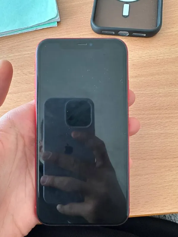 Описание: продаю iphone 11 мелкая царапина на экране, незаметная в хорошем состояние цена: 13500 руб. 📲 tg: дима 📞🇷🇺звоните: +79494096572 барахолка днр - фотография - 3