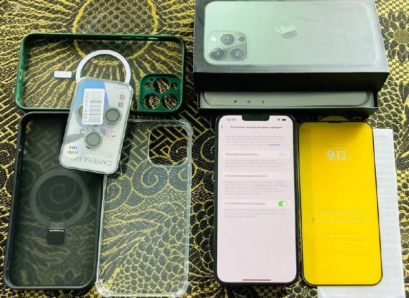 Описание: продам 👉 iphone 13 pro max 256gb смартфону 3 месяца с первого дня в чехле и защитных линзах на камере! 👉 аккумулятор 100% 👉 комплект - коробка, кабель зарядки (оригинал) 👉 бонусом отдам: 3 чехла (один родной + 2 с magsafe) 2-й комплект линз на камеру защитное стекло 9d торг цена: 45000 руб. 📲 tg: олег 📞🇷🇺звоните: +79493130629 барахолка днр - фотография - 6