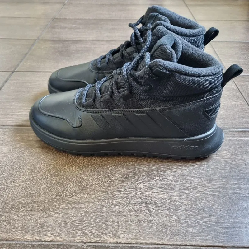 Описание: зимние ботинки adidas storm идеальное состояние, надеты один раз, по стельке 28 см. цена: 5000 руб. 📲 tg: алексей 📞🇷🇺звоните: +79493194858 барахолка днр - фотография - 5