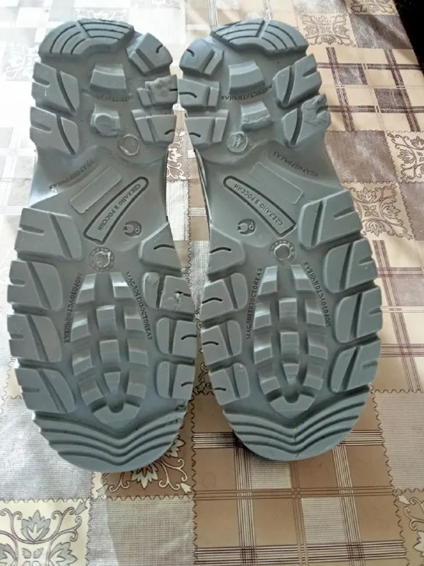 Описание: новая спецобувь 1800-1200-500 р ; муж- 44 разм. ; женск. туфли - 37 разм. цена: 2500 руб. 📲 tg: 55419 📞🇷🇺звоните: +79494687203 барахолка днр - фотография - 4