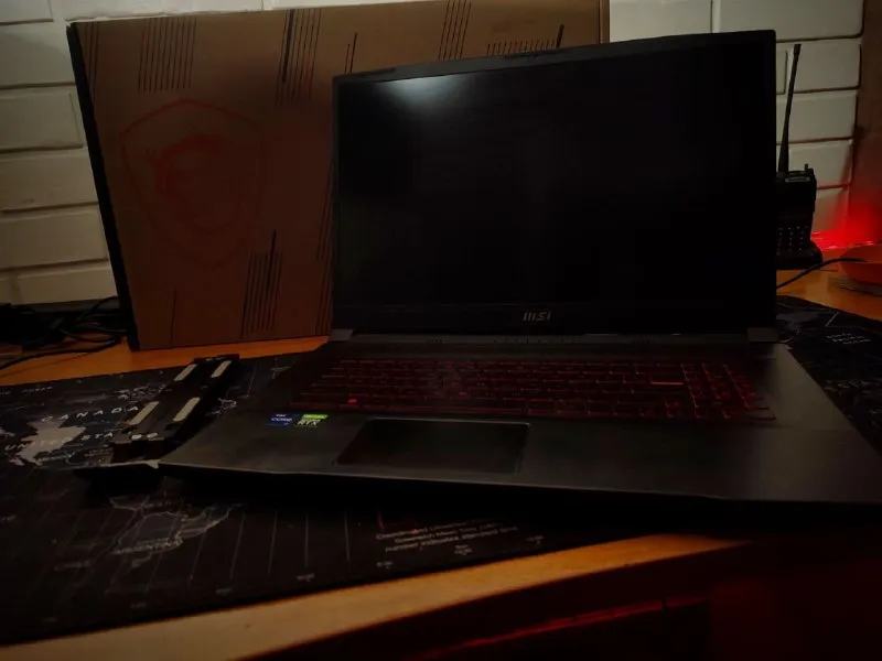 В продаже игровой ноутбук msi katana gf76 12uc-257xru 🔥 серия ноутбуков katana сочетает в себе уникальные характеристики для любых видов деятельности, будь то игры, учёба или работа ✍ мощный процессор 12 поколения на базе i7(intel i7 12650h) в совокупности с 16гб оперативной памяти обеспечивают быстродействие системы при больших нагрузках, а видеокарта nvidia rtx 3050 (4гб) вытягивает даже самые сложные проекты и практически все современные игры на высоких настройках широкий ips экран 17,3" с частотой до 144гц также установлен ssd накопитель на 1тб и проведено полное тех. обслуживание, включая замену термопасты; установлена и активирована windows 11 pro, все необходимые драйвера и программы, в том числе пакет приложений ms office 25; в комплекте идёт зарядное устройство, подставка и утепленный чехол с защищённым отсеком для ноутбука и множеством дополнительных отделов для аксессуаров или документов цена: 70.000₽ + небольшой торг город: макеевка телефон: +79494272808, +79969097050 или в лс - фотография - 3