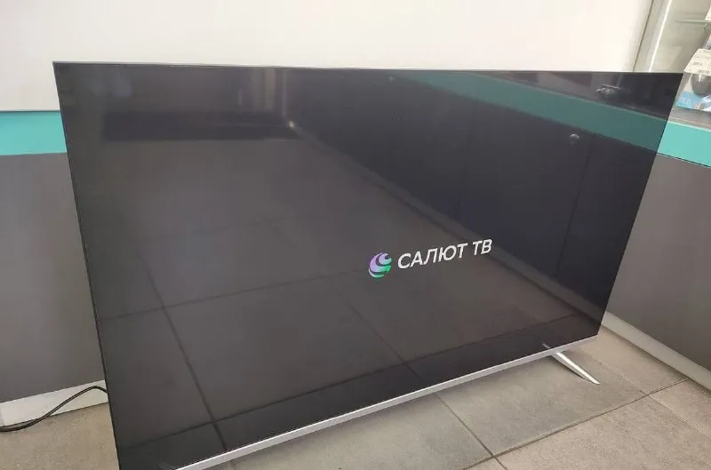 43" телевизор sber sdx 1920x1080, full hd, 60 гц, wi-fi, smart tv, салют тв цена 16,500₽ ❗️❗️❗️❗️➡️ tg: настя 📞+79494147553 доставим по донецку в день заказа 😄 наша группа ⬅️⬅️⬅️ модель с диагональю экрана 43 дюйма или примерно 109 санти. .. 📺технология дисплея: оборудован жк-панелью, что обеспечивает яркие цвета и хороший уровень контрастности. звук: этот телевизор оснащен встроенными динамиками, которые обеспечивают стереофоническое звучание. ➖разрешение fhd 1920 х 1080 точек ➖соотношение сторон 16:9 ➖угол обзора 178/178 ➖яркость 280 кд/м² ➖время отклика 6,5 мс ➖контрастность 4000:1 ➖частота pwm подсветки 60 гц ➖мощность динамиков 16 вт ➖цифровое тв dvb-t/t2, dvb-c (mpeg2/4), dvb-s/s2 - фотография - 2