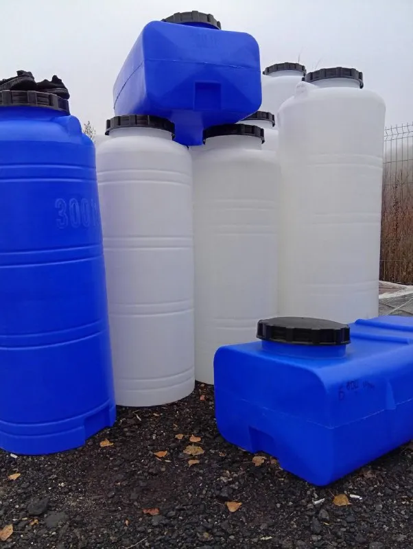 Баки для воду { новые } 📍донецк 📱звоните +79493242215 алексей подробные размеры и вопросы по телефон... - фотография