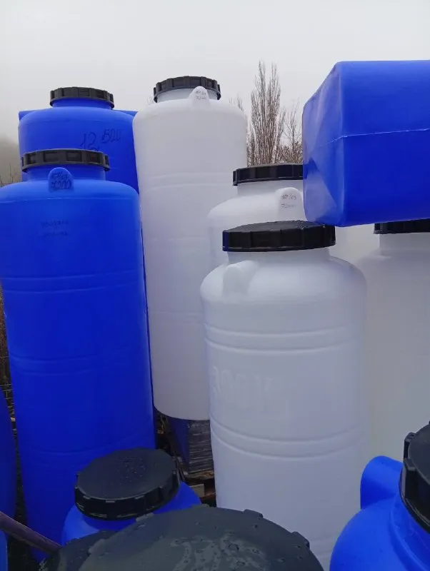 Баки для воду { новые } 📍донецк 📱звоните +79493242215 алексей подробные размеры и вопросы по телефону ✅900 лит. -12500р. ✅750 лит. - 10000р. ✅500 лит. -7200р. ✅500 лит. гориз. круг. -9000р. ✅300 лит -5500 р. ✅300 лит. квадрат -6500р. ✅250 лит. -4500 р. - фотография - 2