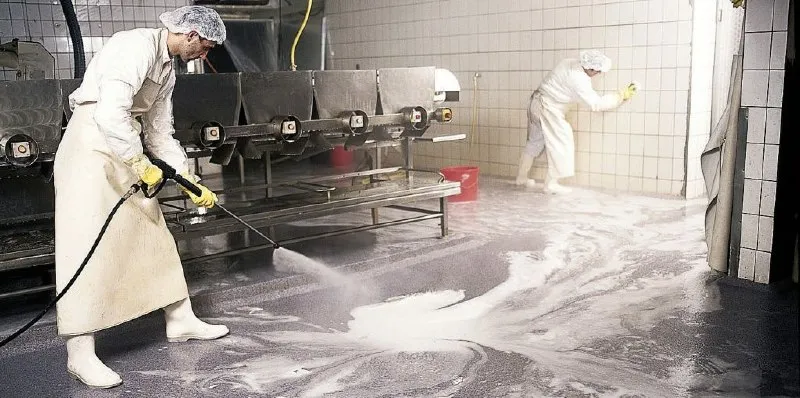 Требуются мойщики производственных помещений и оборудования кандидаты: мужчины и женщины до 50 лет.... - фотография