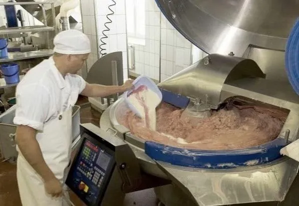 Требуется составитель фарша график работы: 2/1 (два рабочих дня, один выходной) с 6:00 до 14:00 зара... - фотография