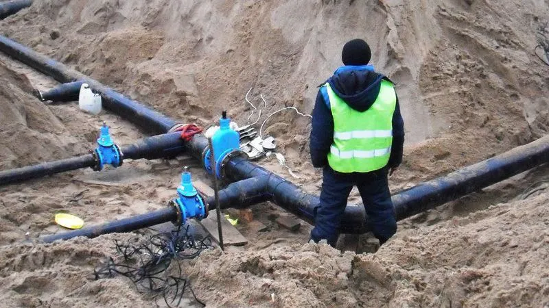 На объекты в г. мариуполь требуются рабочие строительных специальностей. ✅монтажники наружных сетей... - фотография