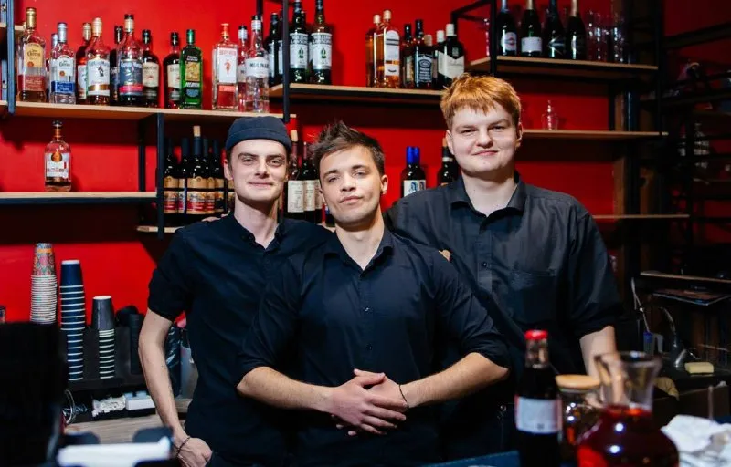 ‼️гамарджоба, генацвале‼️ дружный коллектив ресторанов «хмели-летели» срочно ищет в свою команду нас... - фотография