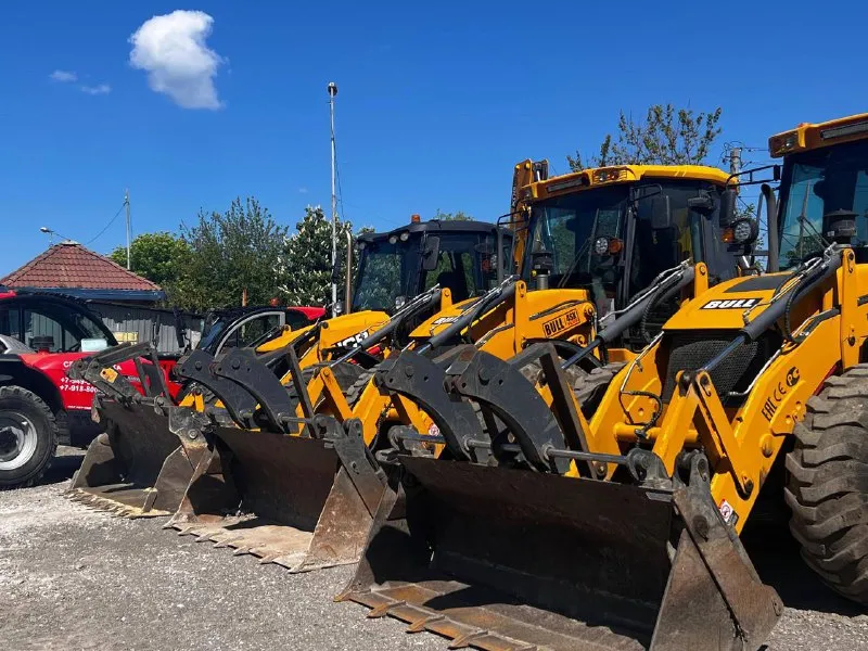 🔹на постоянную работу требуется оператор экскаватора погрузчика. 🔹высокая зарплата мариуполь (центр)... - фотография