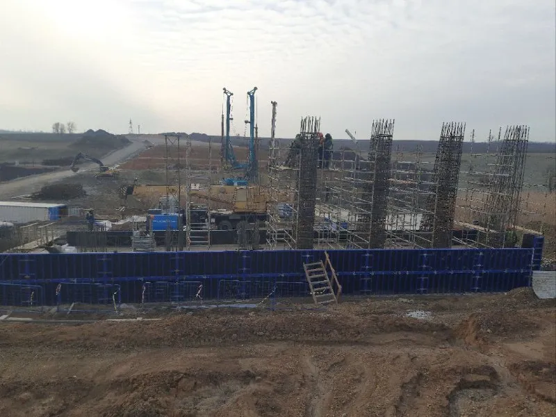 ✅для работы в скадовск требуются каменщики ❕к звену 8 человек, доукомплектовываем бригаду до 60 чело... - фотография