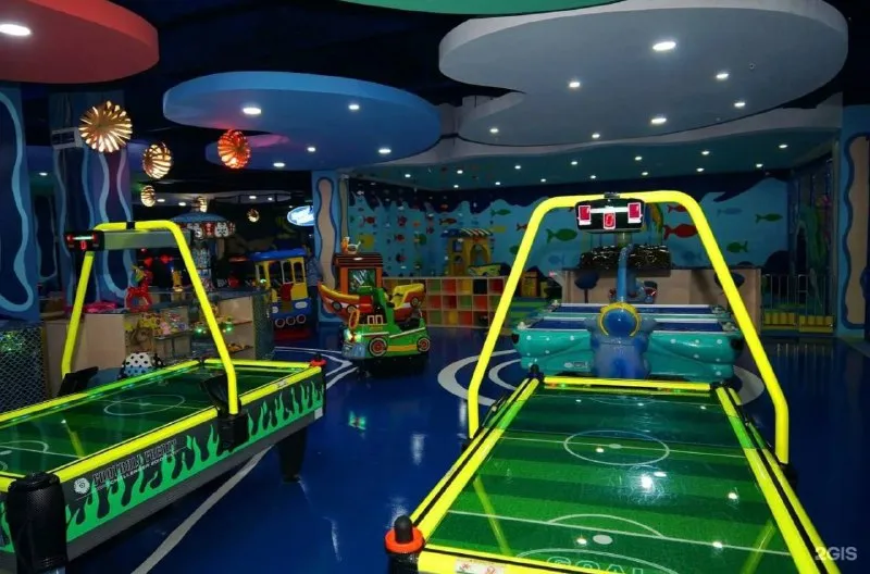 Можно разместить объявление: в развлекательный центр в донецк сити требуется работник на аттракционы... - фотография