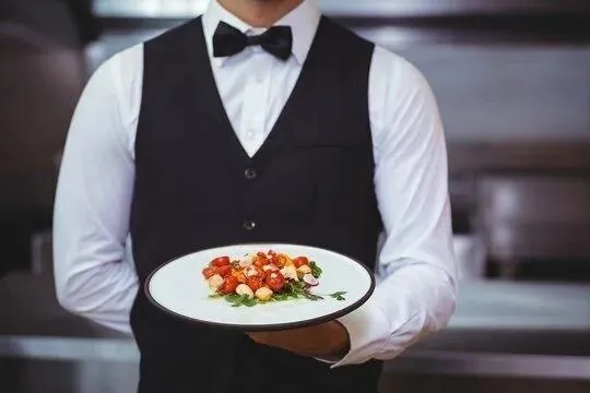 Срочно требуются (донецк, калининский район) 👉 официанты (можно без опыта - обучаем) питание, вечерн... - фотография