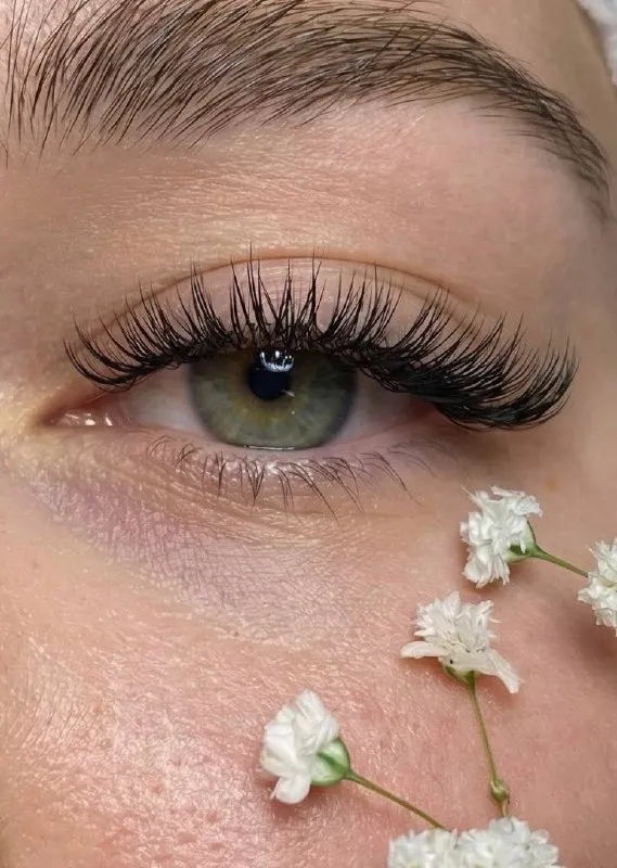 Ищу работу в салоне красоты. я мастер (лешмейкер) опыт работы с 2019 года. работу ищу в макеевки. пр... - фотография