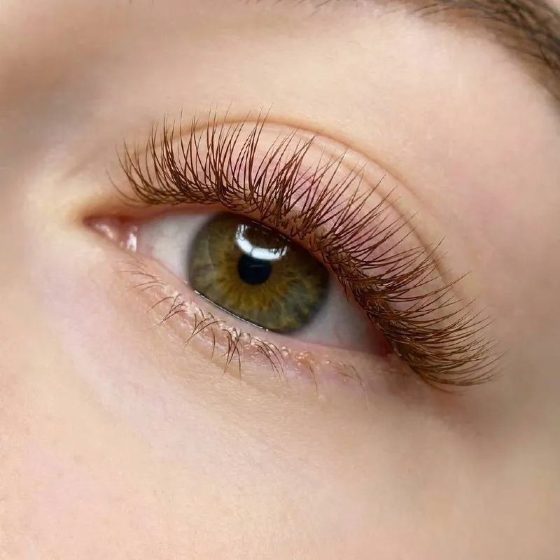 Ищу работу в салоне красоты. я мастер (лешмейкер) опыт работы с 2019 года. работу ищу в макеевки. проживаю на восточном. пишите в телеграмм и макс виктория +79289594609 - фотография - 3