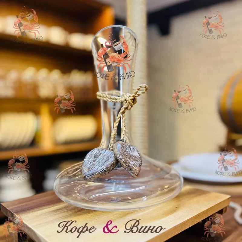 Знаете, у креветки сердце находится в голове. а у нас? ❤️ мы — ресторан-кофейня «кофе&вино» и ищем и... - фотография