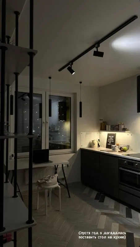 Студия, 39 м² м новомосковская • 15 мин на транспорте • 5 этаж из 12 • пр-кт куприна 40 к1, на карте стиральная машина • интернет • мебель • холодильник • кондиционер • лифт • посудомойка • с животными • с детьми • телевизор • мусоропровод • консьерж собственник. Сдается собственником на длительный срок уютная квартира в тихом районе. Подойдет для одного или пары. Балкон-лоджия, отдельная гардеробная, совмещенный санузел, двуспальная кровать с ортопедическим матрасом, кондиционер, кухня с техникой. Домофон, видеонаблюдение. Магазины в доме, остановка в 2 мин. Аренда 40 000 + ку, залог возвратный. © предоплату до просмотра просят только мошенники! Аукцион! Предложи цену в комментариях с рассказом о себе. Собственник напишет в лс на лучшее предложение. Выложить квартиру бесплатно - фотография - 3