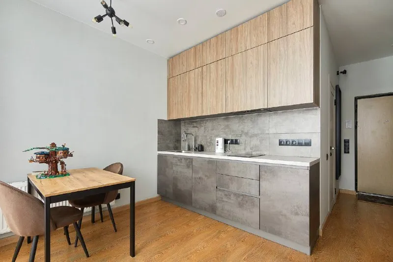 1-комн квартира, 40 м² м саларьево • 7 мин на транспорте • 8 этаж из 16 • ул родниковая 30 к1, на карте 65 000 ₽/мес, без комиссии большой гайд по аренде стиральная машина • интернет • мебель • холодильник • кондиционер • посудомойка • лифт • телевизор • с животными • с детьми • мусоропровод • консьерж собственник. Без комиссии, аренда от собственника. Жк румянцево парк, евродвушка. Свежий ремонт 40м2. Качественная мебель. До центра 40 мин все удобства: хорошая сантехника, посудомойка, стиралка с сушилкой. Качественная звукоизоляция, теплый пол, кондиционер. 65т/мес + коммуналка. © предоплату до просмотра просят только мошенники! Влад, написать уровень доверия низкий ⚠️ выложить квартиру бесплатно - фотография - 4