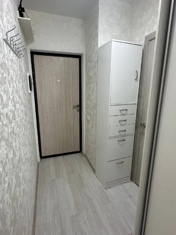 Студия, 22 м² м петровско-разумовская • 10 мин пешком • 9 этаж из 14 • ул ботаническая 33в стр1, на карте 52 000 ₽/мес, без комиссии большой гайд по аренде стиральная машина • интернет • мебель • холодильник • с детьми • телевизор • лифт • консьерж • посудомойка • кондиционер • с животными • мусоропровод район марфино чистота 4.46 транспорт 4.11 парки и скверы 4.56 собственник. Собственник. Заселится уже можно сегодня. Все есть для комфортного проживания. Долгосрочная аренда. © предоплату до просмотра просят только мошенники! Vlad, написать уровень доверия низкий ⚠️ выложить квартиру бесплатно - фотография - 7