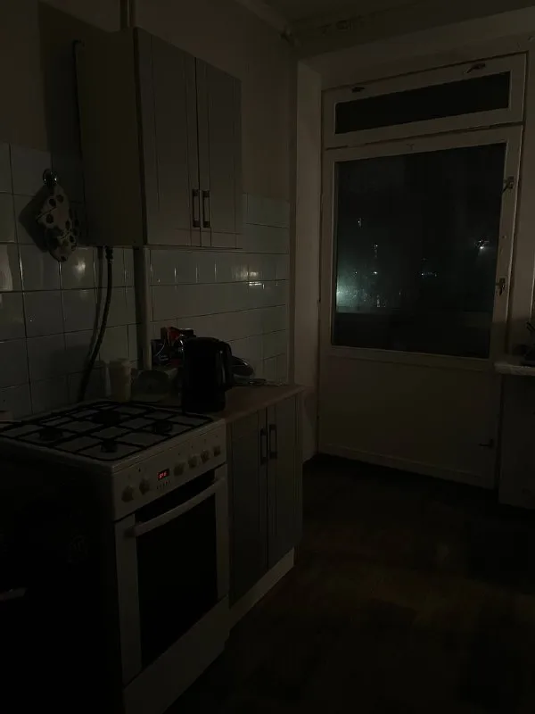 Комната, 13.9 м² м вднх • 7 мин пешком • 3-комнатная квартира • 4 этаж из 12 • ул кибальчича 2 к1, на карте 35 000 ₽/мес, без комиссии большой гайд по аренде стиральная машина • интернет • мебель • холодильник • с животными • лифт • мусоропровод • посудомойка • кондиционер • с детьми • телевизор • консьерж алексеевский район чистота 4.43 транспорт 4.84 парки и скверы 4.63 субаренда. Рассмотрю адекватного представителя человеческого сообщества, без загонов. Предпочтительно, девушки, на длительный срок. Со мной живет шпиц, приветствуются другие небольшие собачки. В квартире есть два балкона, окна выходят и во двор и на аллею. Стоимость залога 35.000 тысяч( можно разбить), коммуналка где-то до 2000 максимум, интернет 700 рублей. Yana, написать уровень доверия средний 🆗 выложить квартиру бесплатно - фотография - 7