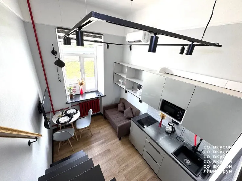 Студия, 23.1 м² м измайлово • 3 мин пешком • 3 этаж из 5 • проезд окружной 16, на карте 65 000 ₽/мес, без комиссии больше квартир и комнат холодильник • стиральная машина • интернет • мебель • кондиционер • телевизор • консьерж • посудомойка • с животными • с детьми • мусоропровод • лифт район соколиная гора чистота 4.10 транспорт 4.30 парки и скверы 4.26 аренда. Собственник. Апартаменты. Дизайнерская студия от собственника без комиссий и посредников. 2 станции метро и остановка через дорогу. Развитый и обжитой район. В студии есть всё для комфортного проживания. Новый ремонт. Оперативный показ в любой день и время iakov u, написать уровень доверия низкий ⚠️ выложить квартиру бесплатно - фотография - 3