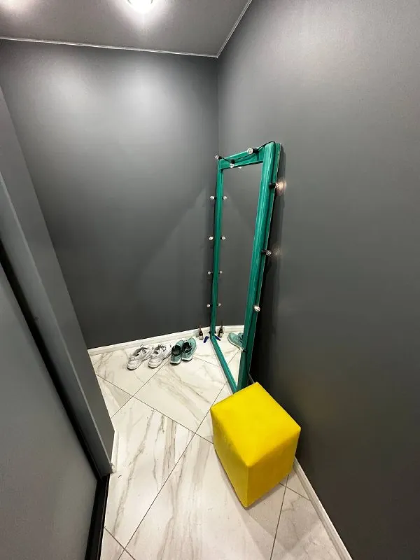 2-комн квартира, 52 м² м подольск • 15 мин на транспорте • 3 этаж из 15 • подольск, ул филиппова 7, на карте 55 000 ₽/мес, без комиссии большой гайд по аренде холодильник • стиральная машина • интернет • мебель • с животными • с детьми • телевизор • лифт • посудомойка • кондиционер • мусоропровод • консьерж собственник. Сдается на долгий срок, уже можно въезжать. При заселении: оплата за 1й и последний месяцы проживания. Рядом с домом: пятерочка, кб, перекресток, пвз, фитнес-клуб. Квартира тихая, угловая: окна выходят на сосновый лес. В санузле теплые полы. Дополнительно оплачивается жку 5тр и безлимитный интернет 500р © предоплату до просмотра просят только мошенники! Nastya r, написать уровень доверия низкий ⚠️ выложить квартиру бесплатно - фотография - 7