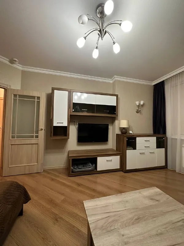 С 20 января, на длительный срок, сдается 1 комнатная квартира площадь 45 кв. М, из техники (кондиционер, посудомоечная машинка, стиральная машинка с функцией сушки, микроволновка), полностью мебелирована. Можно с животными (кошка) 📍 м. Беговая -1 минута пешком. Пункты пвз, круглосуточная аптека в этом же доме, рядом «перекресток» адекватный арендодатель цена : 76 тыс/ мес, коммуналка 2 тыс. Без комиссии. Депозит 76 тыс. Я арендатор, съезжаю по причине покупки квартиры. @orstkho92 - фотография - 8