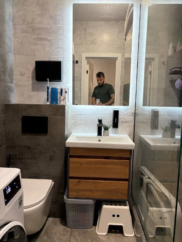 2-к квартира🏙️ м. Строгино3️⃣ сдам 2-к квартиру, 60 м². 📍адрес: липовой рощи, 2к2 все необходимое для проживание есть! Сдается на срок от 12 месяцев. 💳цена: 80.000₽ + свет/вода. Собственник. 💌telegram: @rustamfazilov ➡️предоплату/бронь/заморозку денег/автооплату до просмотра квартиры не вносить! Если по этому объявлению спрашивают какую либо оплату сообщите по контактам в описании канала. - фотография - 10