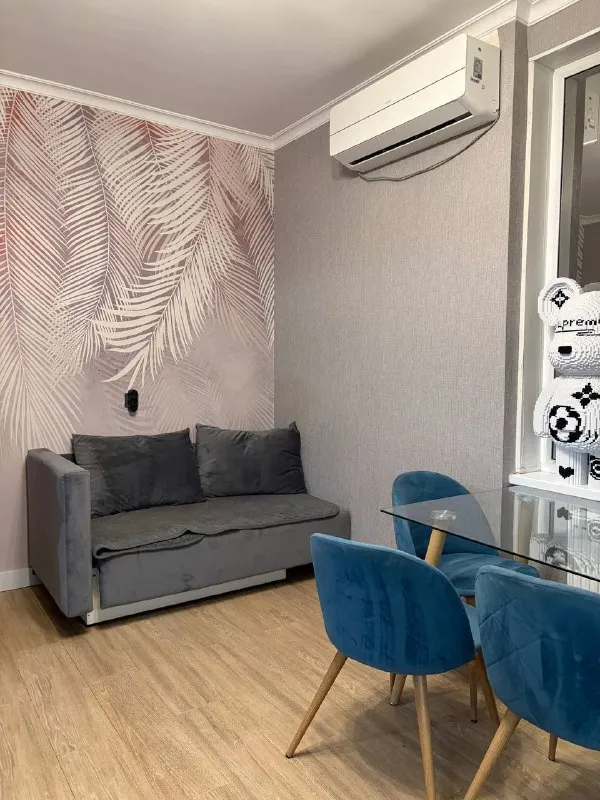 2-к квартира🏙️ м. Строгино3️⃣ сдам 2-к квартиру, 60 м². 📍адрес: липовой рощи, 2к2 все необходимое для проживание есть! Сдается на срок от 12 месяцев. 💳цена: 80.000₽ + свет/вода. Собственник. 💌telegram: @rustamfazilov ➡️предоплату/бронь/заморозку денег/автооплату до просмотра квартиры не вносить! Если по этому объявлению спрашивают какую либо оплату сообщите по контактам в описании канала. - фотография - 3