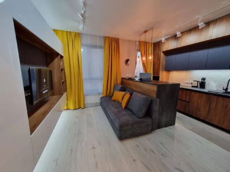 Студия🏙️ м. Селигерская🚇 🏙 собственник | без комиссии 📍 м. Селигерская — 5 минут пешком сдаётся современная квартира в жк «селигер сити» (бизнес-класс) ✨ готова к просмотру и заселению 🔹 свежий дизайнерский ремонт 🔹 тёплые полы 🔹 система «умный дом» 🔹 управление отоплением, светом, водой и домофоном прямо с телефона 🏡 закрытый благоустроенный двор, безопасная территория 🛍 вся инфраструктура рядом: — тц xl — спортзал — удобная транспортная развязка 💳цена: 65.000₽/месяц, без комиссии и посредников 💌связь: @vasvas_1326 - фотография - 3