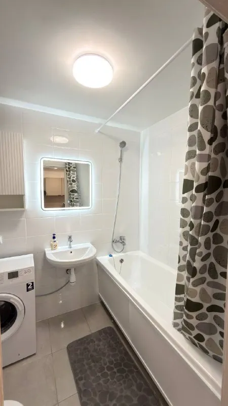 Евродвушка🏙️ м. Саларьево1️⃣ сдаётся на длительный срок евродвушка. 📍адрес: трехполье, 6к1. Квартира новая, мебель и техника новая. Метро в пешей доступности. 💳цена: 75.000₽ в месяц, залог 75.000₽. Счетчики свет, вода. Гражданство рф, без животных. 💌по всем вопросам: @anulya1707 - фотография - 6