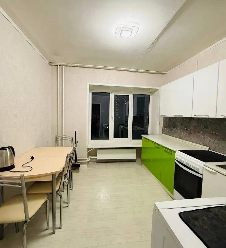 Место в комнате🏙️ бкл нагатинский затон1️⃣ сдаётся подселение для парня/девушки в чистой обновлённой квартире! 📍4 минуты пешком до метро нагатинский затон что вас ждёт: 🔹 светлая и уютная комната в просторной квартире с современным ремонтом. 🔹 вся мебель и техника – заселяйтесь и чувствуйте себя как дома! 🔹 чистота и порядок – всё аккуратно и ухожено. Что есть в квартире: ✔ полностью оборудованная квартира (вся необходимая мебель и техника) ✔ высокоскоростной wi-fi ✔ удобная зона отдыха отличная локация: 🚇 5 минут до метро – быстрый доступ к центру! 🏪 магазины и кафе рядом правила: 🚭 без алкоголя, курения и веществ 📑 официальный договор, без комиссий ⏳ долгосрочно, от 6 месяцев 💳цена: 21.000₽/месяц. 💌пишите, отвечу на все вопросы: @vik_dobro - фотография - 4