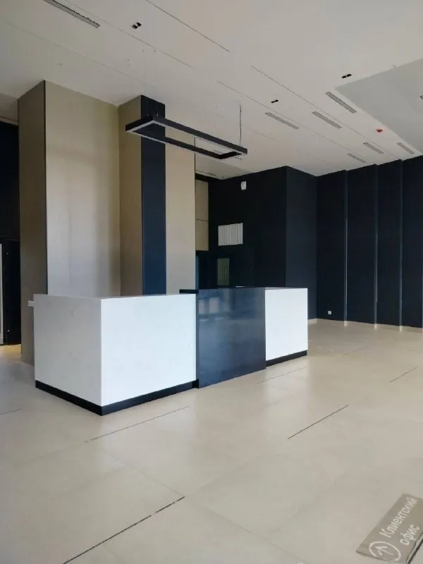 Студия🏙️ м. Пятницкая шоссе3️⃣ сзао, м. Пятницкое шоссе, 10 минут пешком от метро. 📍адрес: пятницкое шоссе, 56б студия, 23 м², вид на город. Сдам на длительный срок от 6 месяцев. Всё для комфортного проживания имеется, постельное бельё хлопок, кровать аскона, матрас премиум аскона, средней жёсткости. Посудомоечная машина, холодильник, телевизор диагональ 43, микроволновка, плита, чайник, фен, полотенца, посуда, постельное бельë, кровать аскона, матрас аскона анатомический serta atlanta medium, гладильная доска, утюг * при заселении необходимо предоставить паспорт рф; * залог возвращается при выселении, при условии сохранности и целостности, чистоте. *максимальная вместимость - 2 человека, строго - некурящим, неупотребляющим. *с маленькими детьми будет некомфортно, нет дополнительных безопасных условий. *животные - по согласованию, возможна доплата, увеличение залога. 💳цена: 50.000₽/месяц (ку счётчики + интернет отдельно), залог 100%, возвращается при выезде. На короткий срок от 7 ночей 3.000₽/ночь; новогодние праздники от 4.000₽-5.500₽/ночь от 3 ночей; 💌пожалуйста, пишите пару слов о себе: +7-903-561-20-21, whatsapp - фотография - 8