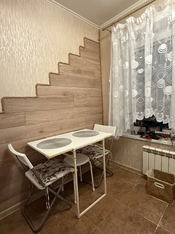 1-комн квартира, 24.5 м² м домодедовская • 15 мин пешком • 6 этаж из 9 • проезд шипиловский 67 к1, на карте 55 000 ₽/мес, без комиссии большой гайд по аренде стиральная машина • мебель • холодильник • кондиционер • с животными • телевизор • лифт • мусоропровод • с детьми • посудомойка • интернет • консьерж район орехово-борисово южное чистота 4.10 транспорт 4.19 парки и скверы 4.22 собственник. Собственник. Сдам с 9.01 квартиру в спокойном зеленом районе длительно, для 1-2 человек со стабильным доходом. М. Домодедовская 15 мин ходьбы, орехово 5 мин на транспорте (остановка в 1 мин от дома) рядом продуктовые магазины, пвз, детский сад, школа, парк царицыно, несколько трц, лесопарк. Сейчас в квартире идет ремонт. Просмотр с 5 января. © предоплату до просмотра просят только мошенники! Лида, написать уровень доверия низкий ⚠️ выложить квартиру бесплатно - фотография - 4