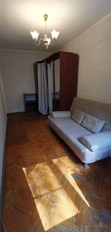 2-к квартира🏙️ м. Филевский парк4️⃣ сдам 2-к квартиру или 2 комнаты отдельно рядом с м. Филёвский парк (8 минут пешком) и славянский бульвар (13 минут пешком). Комнаты изолированные. 4 этаж из пяти. Предпочтение либо семье либо двум девушкам по комнате. Желательно некурящим. 💳цена: 60.000₽ вместе с коммуналкой и счетчиками (или 30000₽ за комнату). Никаких доплат больше не нужно. Из животных можно кошку, но не собаку. Из техники есть холодильник, микроволновка, стиральная машина, интернет, пылесос. Можно сделать косметические изменения в счёт арендной платы. Рядом большой парк, река, фитнес-центр, школа, больница, торговые центры. Частная медико-биологическая школа в соседнем доме. 💌писать в телеграм: @juliamelange или в whatsapp по номеру телефона: +7-926-561-37-21 юлия - фотография - 2