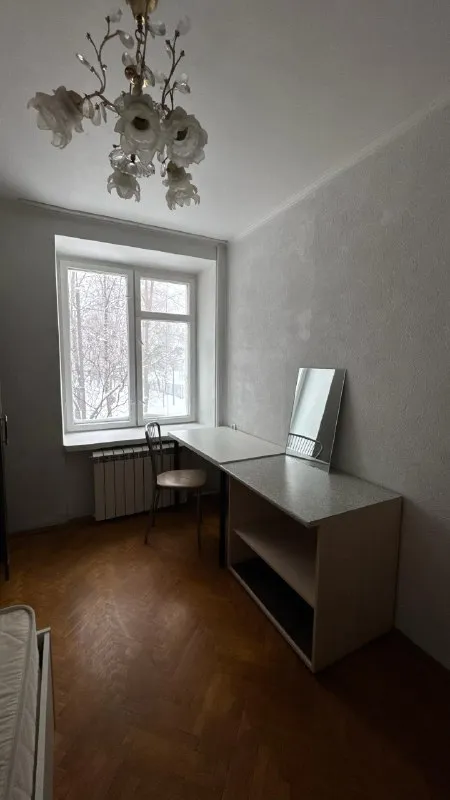 Комната, 12 м² м новогиреево • 7 мин пешком • 3-комнатная квартира • 2 этаж из 9 • ул молостовых 15 к2, на карте 20 000 ₽/мес, без комиссии большой гайд по аренде лифт • мусоропровод • стиральная машина • холодильник • интернет • мебель • посудомойка • кондиционер • с животными • с детьми • телевизор • консьерж район ивановское чистота 3.43 транспорт 3.76 парки и скверы 4.56 субаренда. В соседях я-творческий фрилансер, 35 лет, ищу девушку либо парня 25-35 лет без животных и вредных привычек, стоимость аренды 20.000 плюс коммуналка делится пополам (это примерно 5000-5500 с каждого в месяц), при заезде оплата за первый и за последний месяц по 20 тыс. Залог можно разбить на 2 месяца. Есть вай фай © предоплату до просмотра просят только мошенники! Анастасия, написать уровень доверия низкий ⚠️ выложить квартиру бесплатно - фотография - 7