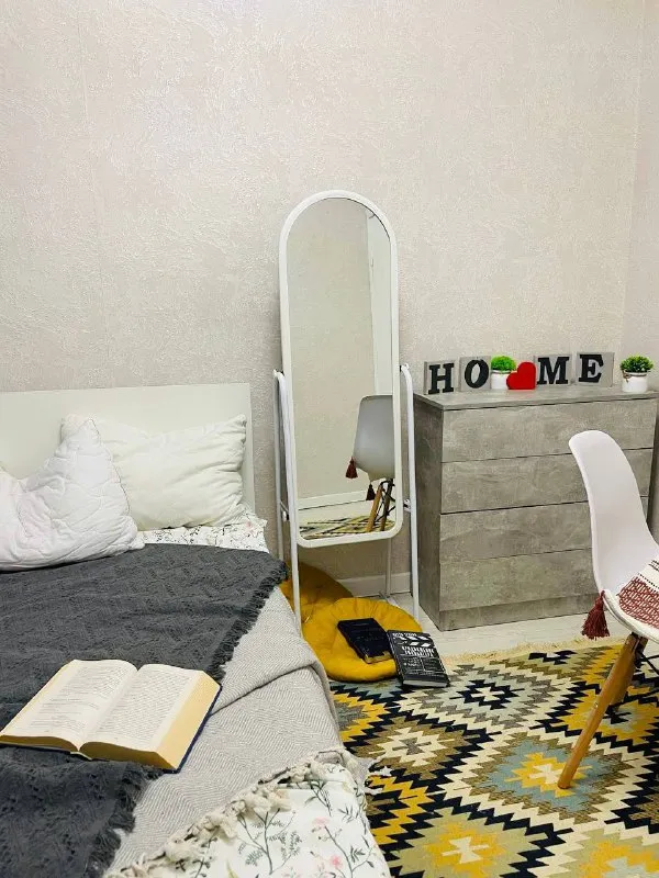 Комната, 14 м² м нагатинский затон • 5 мин пешком • 3-комнатная квартира • 3 этаж из 16 • ул коломенская 1, на карте 32 000 ₽/мес, без комиссии большой гайд по аренде холодильник • стиральная машина • интернет • мебель • лифт • консьерж • посудомойка • кондиционер • с животными • с детьми • телевизор • мусоропровод район нагатинский затон чистота 4.48 транспорт 4.39 парки и скверы 4.93 субаренда. Комната️ бкл нагатинский затон1️ отдельная комната на 1️-го человека. Что вас ждёт: светлая и уютная комната в просторной квартире с современным ремонтом. Вся мебель и техника заселяйтесь и чувствуйте себя как дома! Чистота и порядок всё аккуратно и ухожено. Правила: без алкоголя, курения и веществ официальный договор, без комиссий © предоплату до просмотра просят только мошенники! Viki, написать уровень доверия низкий ⚠️ выложить квартиру бесплатно - фотография - 3